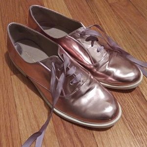 Christian Siriano metallic pink oxfords